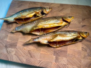 Снеки к пиву: Пелядь х/к крупная потрошеная