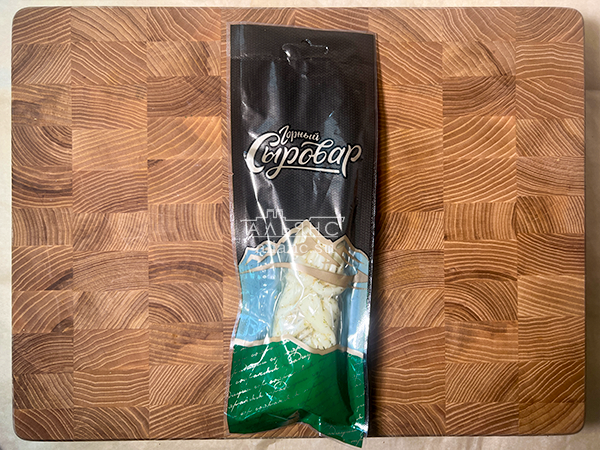 Сыр 100 гр ГОРНЫЙ СЫРОВАР (Косичка с укропом и чесноком) в Каменск-Уральском