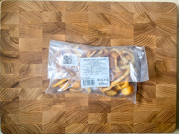 Сыр 150 гр ГОРНЫЙ СЫРОВАР (Ассорти копчёный) в Каменск-Уральском